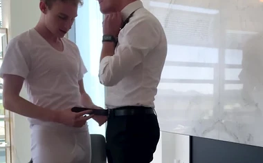 Obedient twinks' raw threesome ends with ass creampie